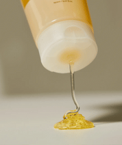 iUNIK Calendula Balancing Foam Gel Cleanser - Olive Kollection