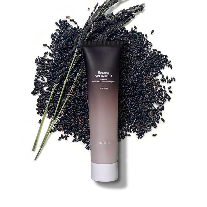 Haruharu Black Rice Moisture 5.5 Soft Cleansing Gel - Olive Kollection